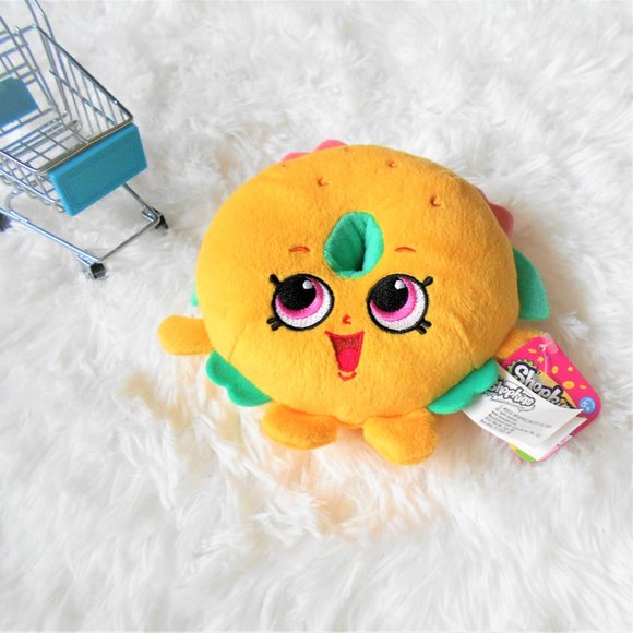 Shopkins Billy Bagel Plush - Picture 2 of 12